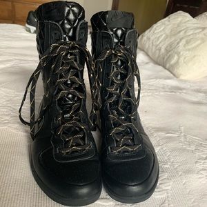 Nike Air Force 1 high top boot Women’s size 8